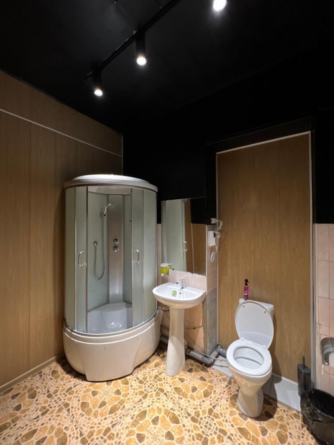 Capsule Hostel Каракол Екстериор снимка