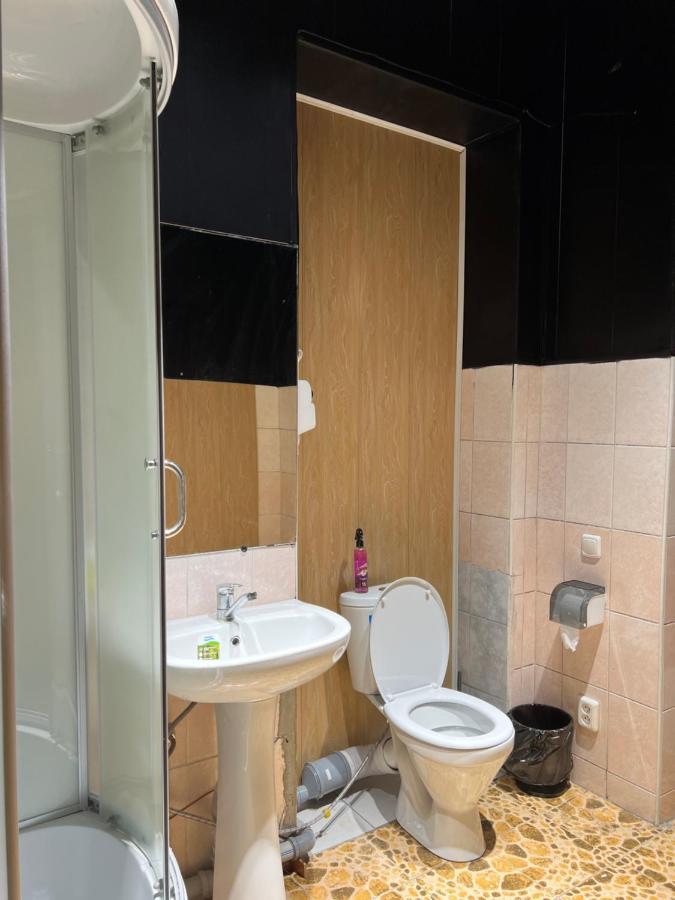 Capsule Hostel Каракол Екстериор снимка