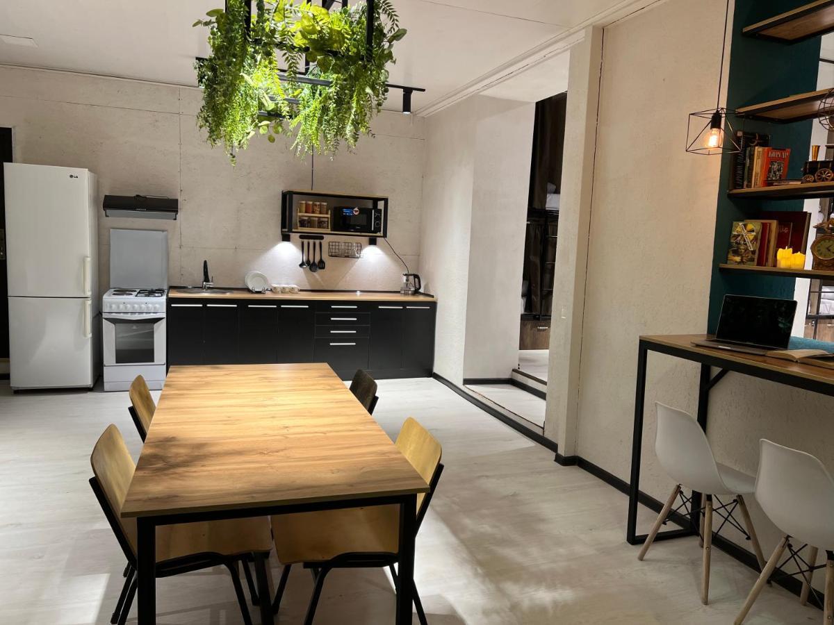 Capsule Hostel Каракол Екстериор снимка